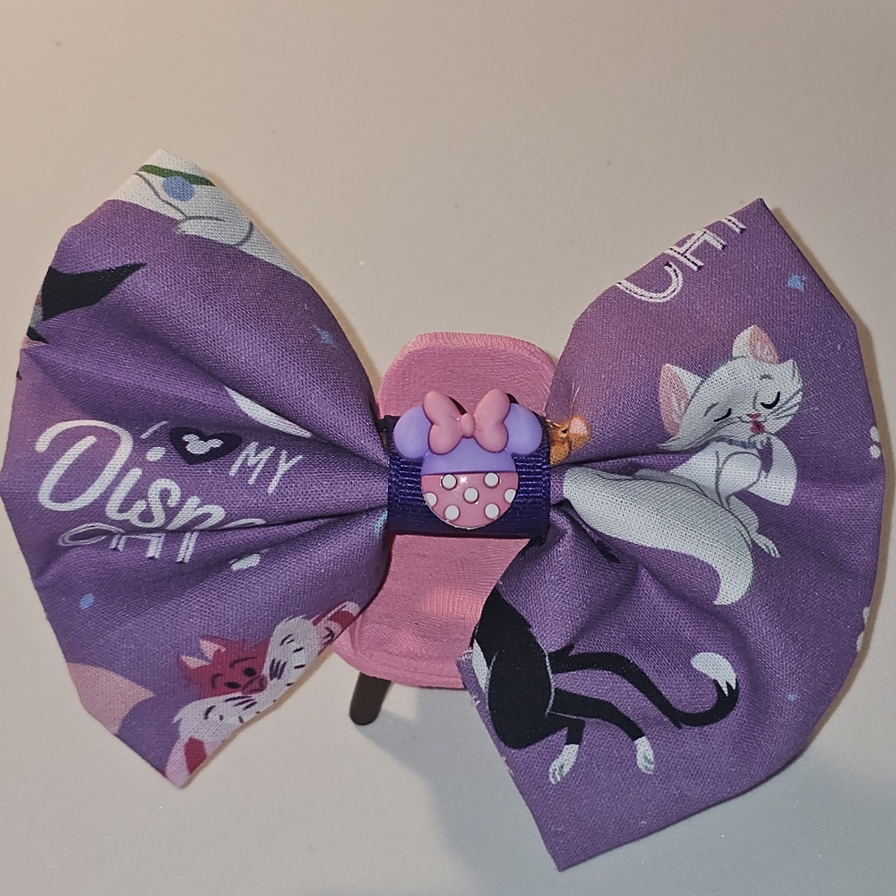 hand Crafted Medium Hairbow || Disney Cats